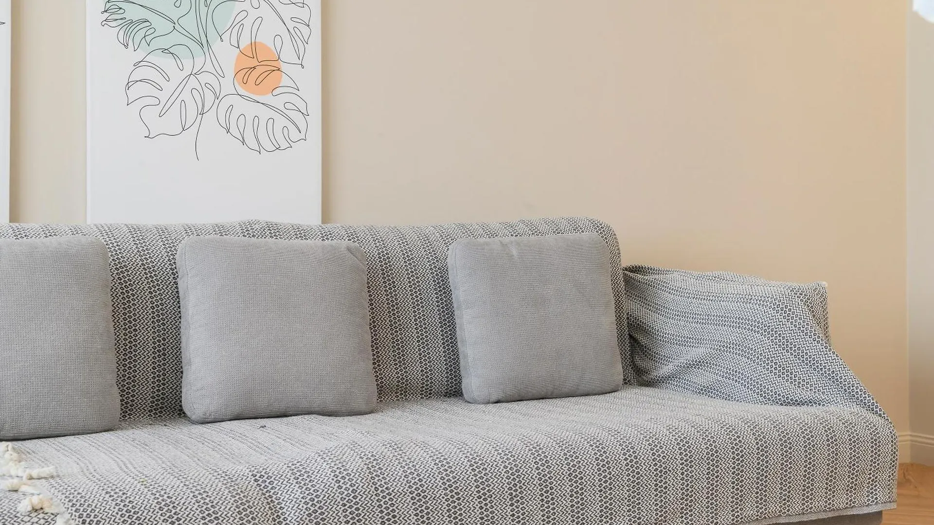 Arbat4Rooms Almaty Apartment